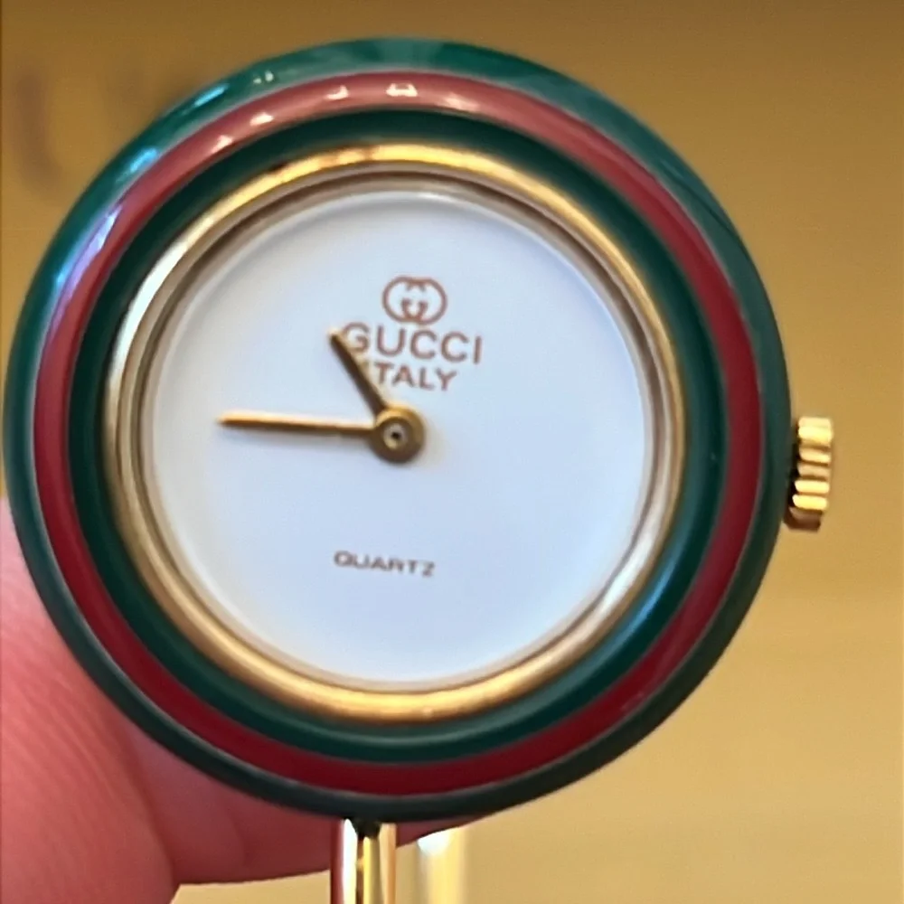 Gucci Change Bezel watch with multicolor options - Picture 8 of 13